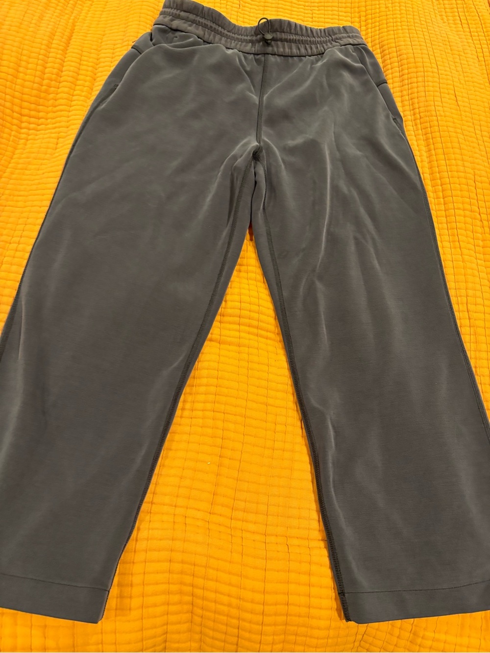 lululemon athletica Women's Gray Sweatpants - Drawstring Waist